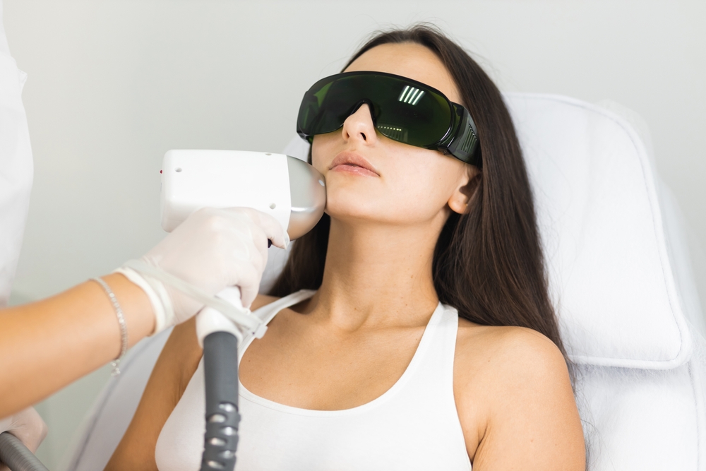 hair bleaching in riyadh at novomed clinic
